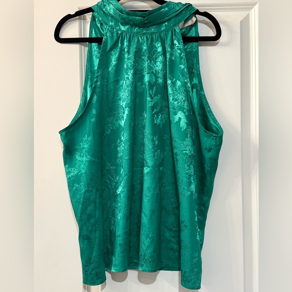 Elegant Green Sleeveless Top